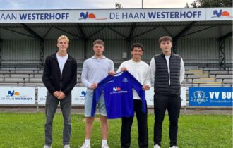 Vier jonge talenten mogen zichzelf laten zien bij het eerste in de voorbereiding: “Leeftijd maakt niet zoveel uit”