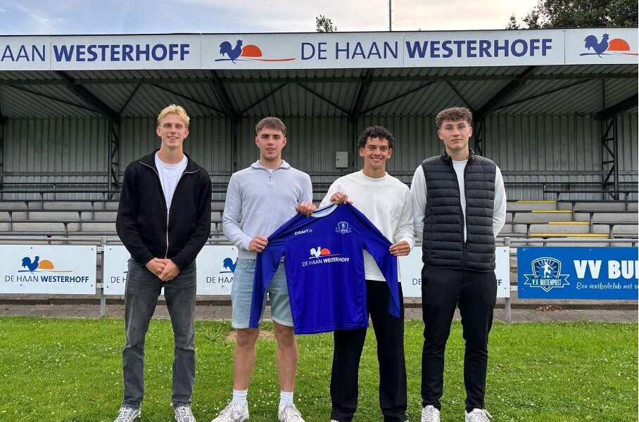 Vier jonge talenten mogen zichzelf laten zien bij het eerste in de voorbereiding: “Leeftijd maakt niet zoveel uit”